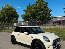 Weiß Gebraucht 2016 Mini Cooper Kleinwagen | 9.500 €