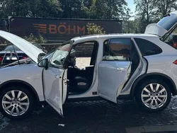 Weiß Gebraucht 2012 Porsche Cayenne SUV | 33.900 €