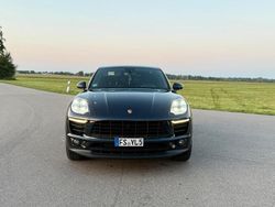 Blau Gebraucht 2017 Porsche Macan S SUV | 29.999 € (Etwas zu teuer)