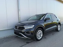 Grenadilschwarz metallic Neu 2025 VW T-Roc Life SUV | 29.990 € (Superpreis)