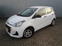 Weiß Gebraucht 2017 Hyundai i10 Classic Kleinwagen | 9.790 € (Etwas zu teuer)