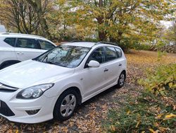 Weiß Gebraucht 2013 Hyundai i30 Kombi | 6.500 € (Fairer Preis)