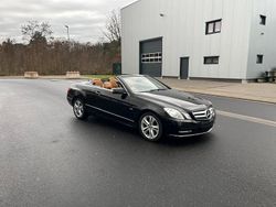 Schwarz Gebraucht 2011 Mercedes E250 Cabrio | 12.490 € (Fairer Preis)