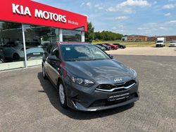 Grau Gebraucht 2024 Kia Ceed Sportswagon Comfort Kombi | 23.580 € (Superpreis)