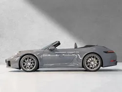 Grau Gebraucht 2025 Porsche 992 Cabrio | 161.992 € (Teuer)