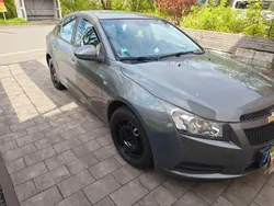 Grau Gebraucht 2010 Chevrolet Cruze Limousine | 2.499 € (Guter Preis)
