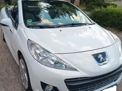 Weiß Gebraucht 2014 Peugeot 207 CC Cabrio | 8.250 € (Teuer)
