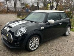 Schwarz Gebraucht 2020 Mini Cooper SE Kleinwagen | 14.900 € (Guter Preis)