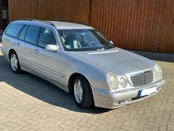 Silber Gebraucht 2002 Mercedes E240 Kombi | 3.950 € (Fairer Preis)