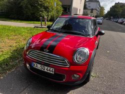 Rot Gebraucht 2012 Mini ONE Kleinwagen | 6.290 € (Etwas zu teuer)
