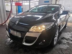 Schwarz Gebraucht 2010 Renault Mégane Coupé Coupé | 2.600 €
