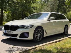 Weiß Gebraucht 2021 BMW 530 M Sport Kombi | 27.900 € (Guter Preis)