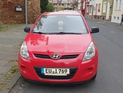 Rot Gebraucht 2009 Hyundai i20 Classic Limousine | 2.200 € (Superpreis)
