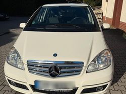 Weiß Gebraucht 2009 Mercedes A160 Limousine | 3.950 € (Fairer Preis)