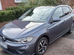 Grau Gebraucht 2021 VW Polo Life Kleinwagen | 20.999 € (Teuer)