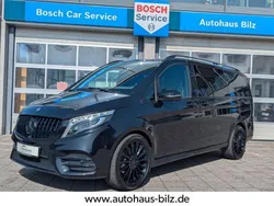 Obsidianschwarz metallic Gebraucht 2018 Mercedes V250 AMG Van / Kleinbus | 47.640 € (Fairer Preis)