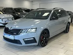 Grau Gebraucht 2019 Skoda Octavia Business Line Kombi | 23.000 € (Teuer)