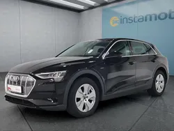 Schwarz Gebraucht 2022 Audi e-tron SUV | 26.199 € (Guter Preis)