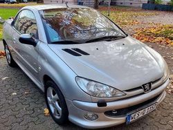 Gebraucht 2006 Peugeot 206 Cabrio | 900 €
