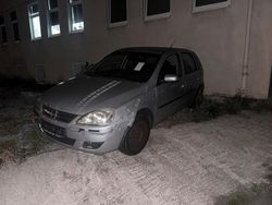 Silber Gebraucht 2004 Opel Corsa Kleinwagen | 200 € (Superpreis)