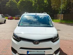 Weiß Gebraucht 2020 Toyota Proace City Van | 21.000 € (Teuer)