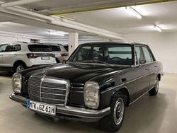Schwarz Gebraucht 1975 Mercedes W115 Limousine | 15.995 €