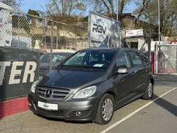 Mercedes B200