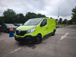 Grün Gebraucht 2017 Renault Trafic Van | 5.800 € (Etwas zu teuer)