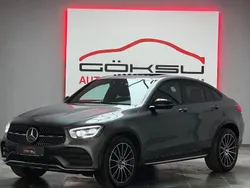 Grau Gebraucht 2021 Mercedes 200 AMG line SUV | 46.950 €