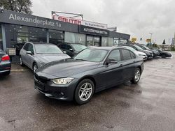 Grau Gebraucht 2014 BMW 320 Sport Line Limousine | 9.790 € (Superpreis)