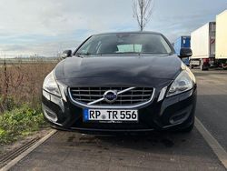 Schwarz Gebraucht 2013 Volvo V60 Kombi | 6.500 € (Fairer Preis)
