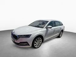 Candyweiss Gebraucht 2021 Skoda Octavia Style Kombi | 23.450 € (Teuer)