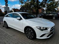 Weiß Gebraucht 2019 Mercedes CLA220 Shooting Brake Kombi | 23.299 € (Fairer Preis)