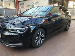 Schwarz Gebraucht 2023 VW Golf VIII Move Kombi | 29.000 € (Teuer)