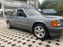 Silber Gebraucht 1989 Mercedes 190 Limousine | 5.900 €