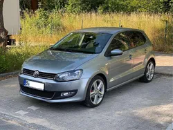 Grau Gebraucht 2010 VW Polo Team Kleinwagen | 8.990 € (Etwas zu teuer)