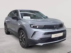Quarz silber metallic Gebraucht 2021 Opel Mokka-e Elegance SUV | 15.990 € (Guter Preis)