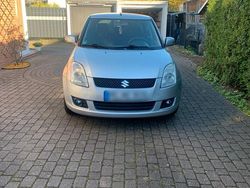 Silber Gebraucht 2009 Suzuki Swift Kleinwagen | 2.800 € (Fairer Preis)