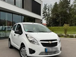 Weiß Gebraucht 2012 Chevrolet Spark Kleinwagen | 1.950 €