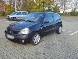 Gebraucht 2004 Renault Clio II Kleinwagen | 999 € (Guter Preis)