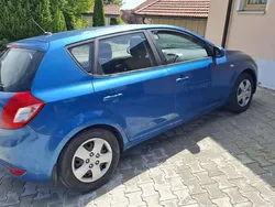 Blau Gebraucht 2010 Kia Ceed Limousine | 2.500 € (Fairer Preis)