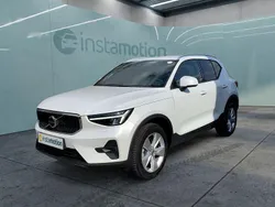 Weiß Gebraucht 2024 Volvo XC40 Core SUV | 34.449 € (Superpreis)