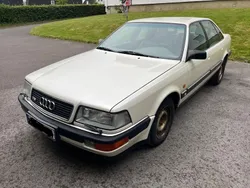 Weiß Gebraucht 1989 Audi V8 Ambiente Limousine | 6.000 €