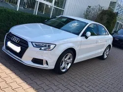 Weiß Gebraucht 2017 Audi A3 Sport Limousine | 16.450 € (Fairer Preis)