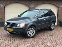 Grau Gebraucht 2004 Volvo XC90 SUV | 2.950 € (Teuer)