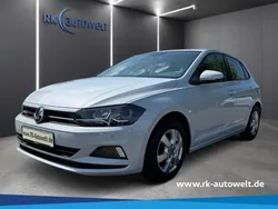 Silber Gebraucht 2018 VW Polo Comfortline Kleinwagen | 14.970 € (Fairer Preis)