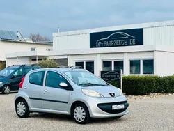 Grau Gebraucht 2005 Peugeot 107 Filou Kleinwagen | 3.590 € (Fairer Preis)