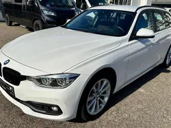 Weiß Gebraucht 2018 BMW 320 Advantage Kombi | 12.700 € (Guter Preis)