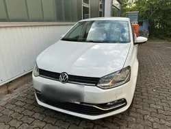 Weiß Gebraucht 2016 VW Polo Limousine | 11.000 €