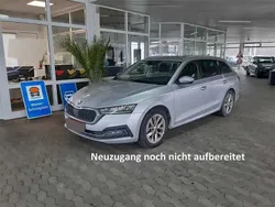 Silber Gebraucht 2021 Skoda Octavia Style Kombi | 22.249 € (Superpreis)